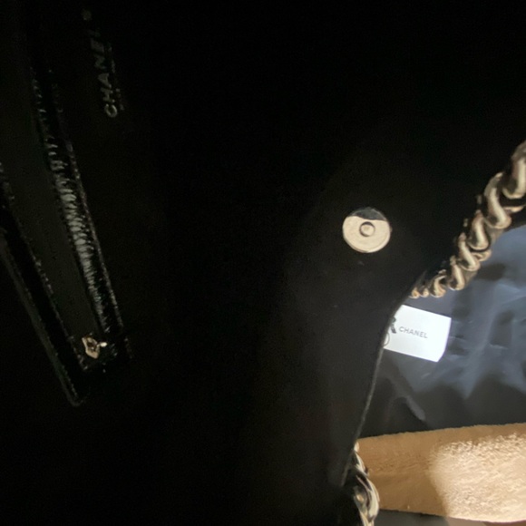 Chanel Black glazed calf Leather Women's shoulder Bag - Picture 8 of 11